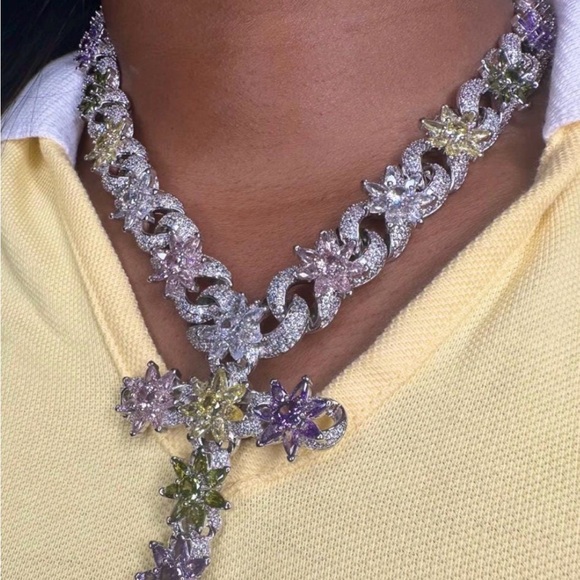 Elegant Purple and Silver Necklace 18inch - Picture 2 of 9